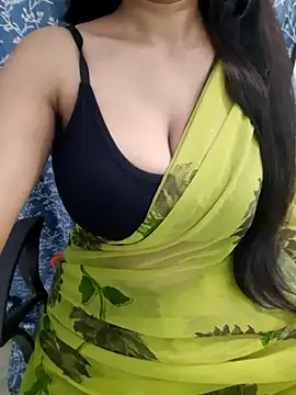 Snapshot of Sexy_Mal89 chatting on September 13, 9:31 am Sexy Mal89 online show from September 13, 9:31 am