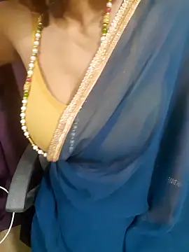 Snapshot of Sexy_Mal89 chatting on November 25, 6:08 pm Sexy Mal89 online show from November 25, 6:08 pm