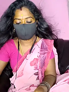 Snapshot of tamilammukuttyy chatting on October 5, 6:48 am tamilammukuttyy online show from October 5, 6:48 am