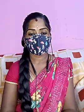 Snapshot of tamilammukuttyy chatting on November 24, 1:44 pm tamilammukuttyy online show from November 24, 1:44 pm