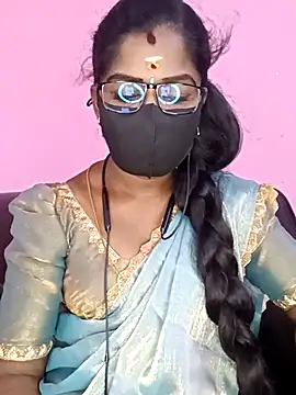 Snapshot of tamilammukuttyy chatting on September 9, 5:06 am tamilammukuttyy online show from September 9, 5:06 am