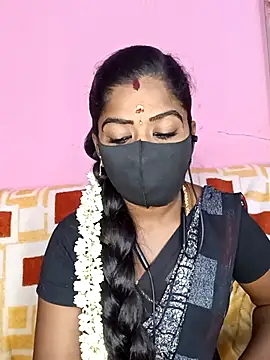 Snapshot of tamilammukuttyy chatting on November 16, 3:11 am tamilammukuttyy online show from November 16, 3:11 am