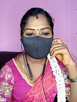 Snapshot of tamilammukuttyy chatting on September 20, 9:25 am tamilammukuttyy online show from September 20, 9:25 am