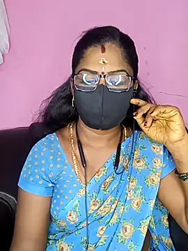 Snapshot of tamilammukuttyy chatting on September 15, 4:02 am tamilammukuttyy online show from September 15, 4:02 am