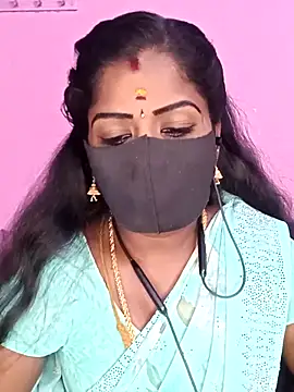 Snapshot of tamilammukuttyy chatting on April 23, 7:59 am tamilammukuttyy online show from April 23, 7:59 am