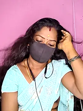 Snapshot of tamilammukuttyy chatting on September 30, 4:07 am tamilammukuttyy online show from September 30, 4:07 am