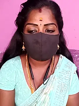 Snapshot of tamilammukuttyy chatting on April 23, 12:29 pm tamilammukuttyy online show from April 23, 12:29 pm
