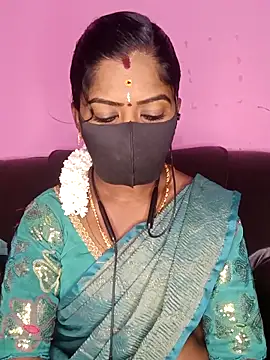 Snapshot of tamilammukuttyy chatting on September 23, 3:13 am tamilammukuttyy online show from September 23, 3:13 am