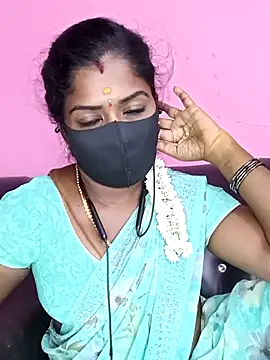 Snapshot of tamilammukuttyy chatting on September 30, 5:41 pm tamilammukuttyy online show from September 30, 5:41 pm