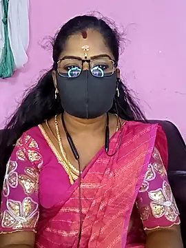 Snapshot of tamilammukuttyy chatting on September 12, 5:29 am tamilammukuttyy online show from September 12, 5:29 am