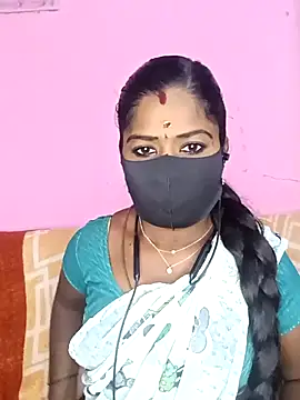 Snapshot of tamilammukuttyy chatting on November 20, 2:23 am tamilammukuttyy online show from November 20, 2:23 am