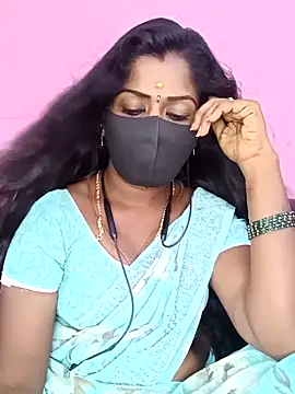 Snapshot of tamilammukuttyy chatting on October 17, 6:50 am tamilammukuttyy online show from October 17, 6:50 am