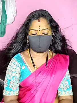 Snapshot of tamilammukuttyy chatting on September 13, 3:28 am tamilammukuttyy online show from September 13, 3:28 am