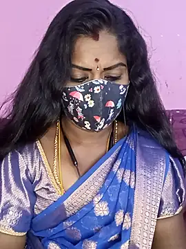 Snapshot of tamilammukuttyy chatting on May 12, 4:24 pm tamilammukuttyy online show from May 12, 4:24 pm