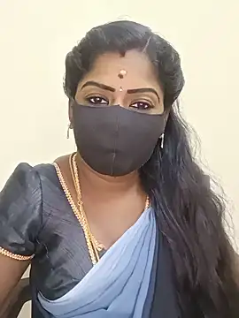Snapshot of tamilammukuttyy chatting on June 11, 12:32 am tamilammukuttyy online show from June 11, 12:32 am