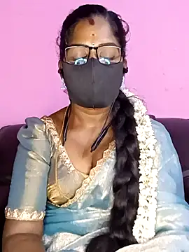 Snapshot of tamilammukuttyy chatting on September 9, 5:11 pm tamilammukuttyy online show from September 9, 5:11 pm