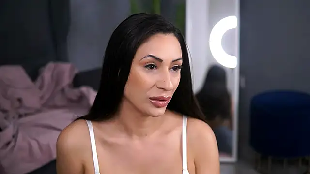 Snapshot of SarahMystique chatting on November 20, 2:18 pm SarahMystique online show from November 20, 2:18 pm