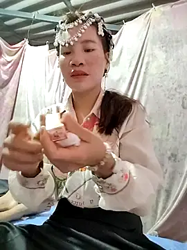 Tin tanny online show from February 14, 10:32 pm