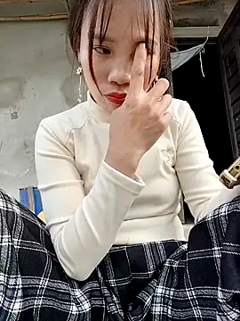 Tin tanny online show from December 17, 11:37 am