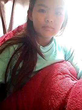 xinhxinhcute online show from November 29, 10:21 pm