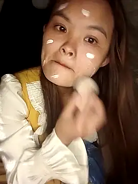 xinhxinhcute online show from December 17, 12:21 pm