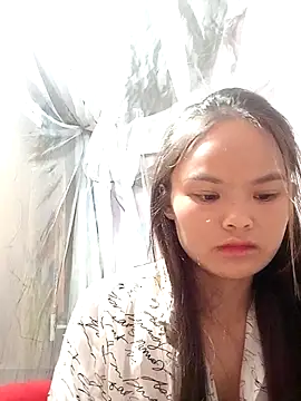 xinhxinhcute online show from October 3, 9:49 pm