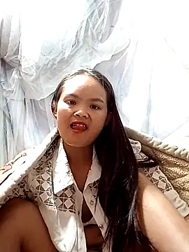 xinhxinhcute online show from October 9, 10:16 am