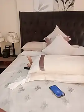 Creamy Chocolatex online show from June 2, 6:35 am