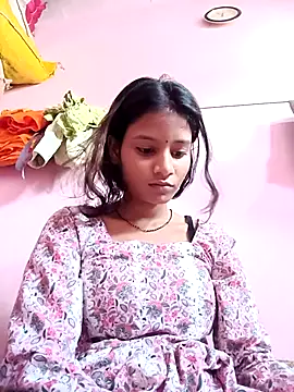 Hot Mayra  online show from October 17, 7:22 am