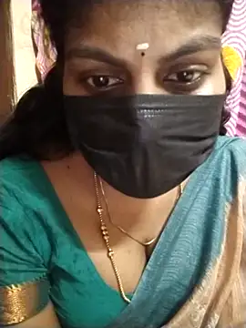 Snapshot of Nithiila chatting on September 11, 9:20 am Nithiila online show from September 11, 9:20 am