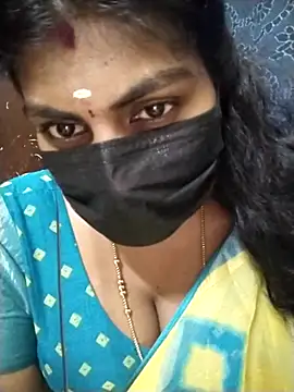 Snapshot of Nithiila chatting on November 22, 5:39 am Nithiila online show from November 22, 5:39 am