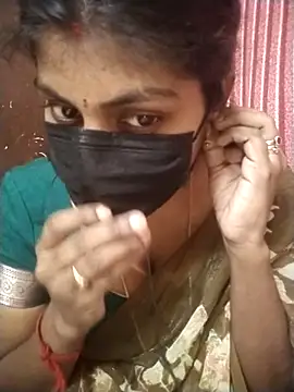 Snapshot of Nithiila chatting on November 29, 5:07 am Nithiila online show from November 29, 5:07 am