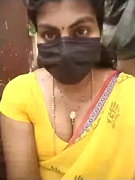 Snapshot of Nithiila chatting on January 17, 9:35 am Nithiila online show from January 17, 9:35 am