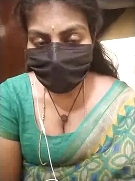 Snapshot of Nithiila chatting on February 18, 2:46 pm Nithiila online show from February 18, 2:46 pm