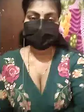 Snapshot of Nithiila chatting on September 23, 8:21 am Nithiila online show from September 23, 8:21 am