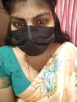 Snapshot of Nithiila chatting on October 16, 6:32 am Nithiila online show from October 16, 6:32 am