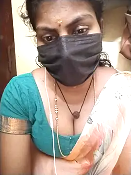 Snapshot of Nithiila chatting on February 17, 2:36 pm Nithiila online show from February 17, 2:36 pm