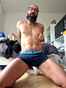 Latinox79 online show from May 18, 1:49 pm