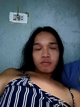 Snapshot of asiancum1212 chatting on November 20, 6:47 am asiancum1212 online show from November 20, 6:47 am