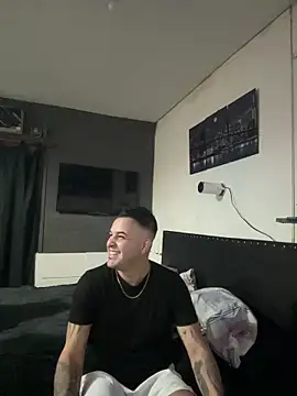 Brimay1909 online show from April 9, 4:58 am