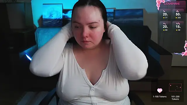 EmillyBones online show from January 12, 6:58 pm