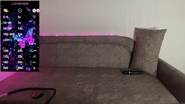 Snapshot of BestTeya chatting on November 26, 5:02 pm BestTeya online show from November 26, 5:02 pm