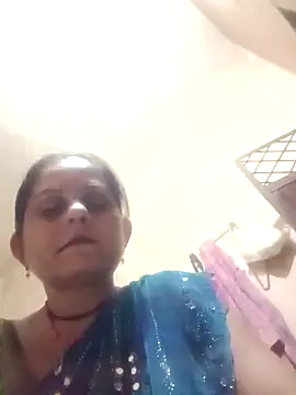 Snapshot of Hot_rachnasexy chatting on May 11, 6:05 pm Hot rachnasexy online show from May 11, 6:05 pm