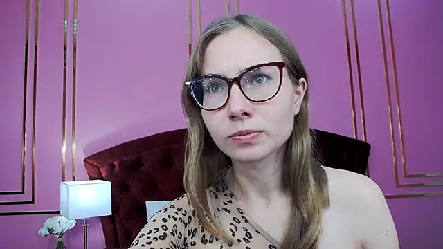 Snapshot of JessieJuss chatting on September 30, 1:50 pm JessieJuss online show from September 30, 1:50 pm