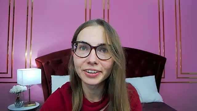 Snapshot of JessieJuss chatting on October 13, 1:45 pm JessieJuss online show from October 13, 1:45 pm