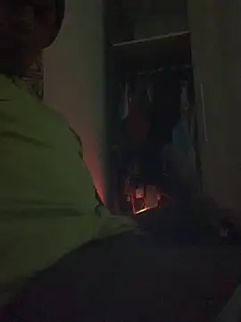 hmleonardo online show from February 12, 12:05 pm