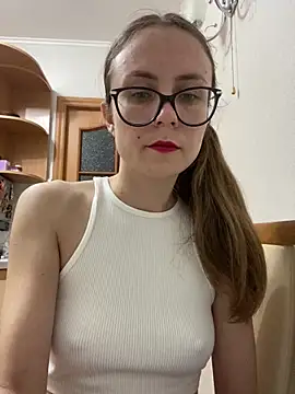 SophieDesire online show from September 20, 8:58 pm