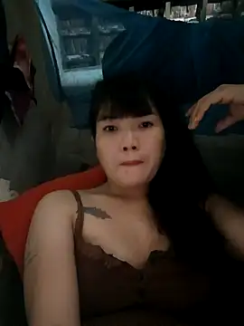 Snapshot of Thao_xx chatting on September 10, 1:32 pm Thao xx online show from September 10, 1:32 pm