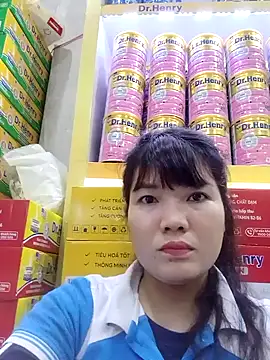 Snapshot of Thao_xx chatting on September 21, 10:31 am Thao xx online show from September 21, 10:31 am