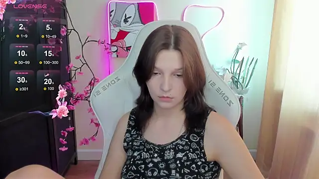 Snapshot of AudreyyKim chatting on June 22, 8:22 am AudreyyKim online show from June 22, 8:22 am